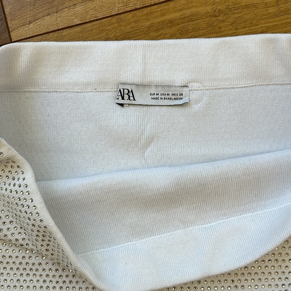 Zara white & crystal skirt. - Picture 2 of 5